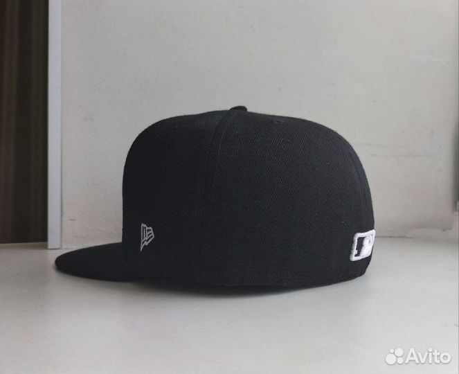 Бейсболка new era