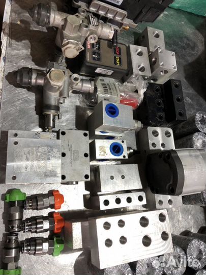 Запчасти для автовозов