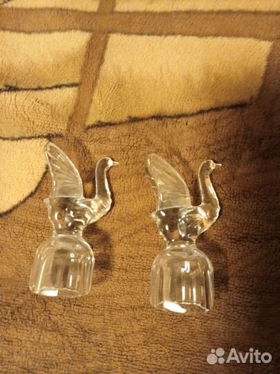 Хрустальные рюмки лебеди