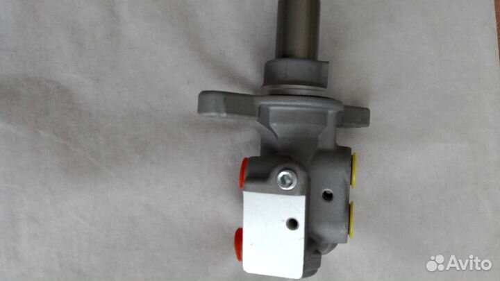 Главный тормозной цилиндр