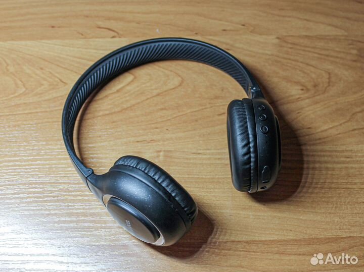 Беспроводные bluetooth наушники (накладные)