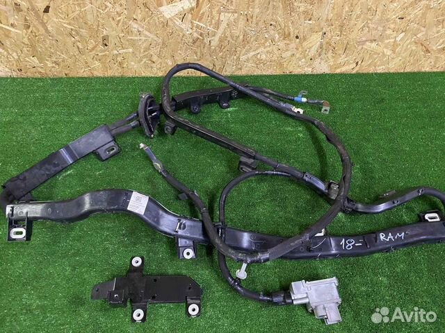Dodge RAM 2019- проводка аккумулятора Hybrid