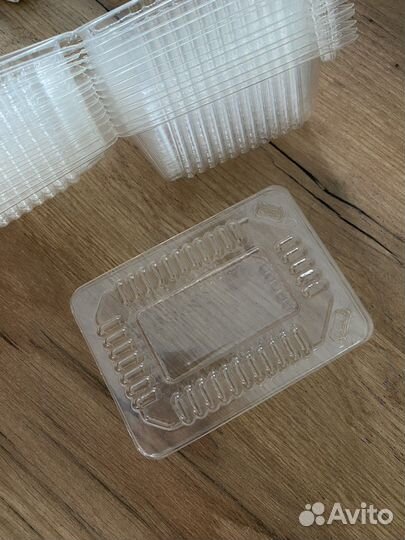 Пластиковый контейнер