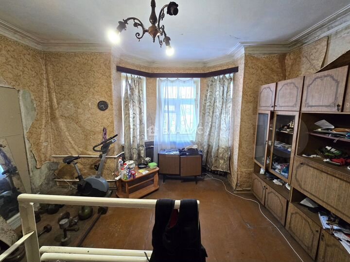 2-к. квартира, 52 м², 1/3 эт.