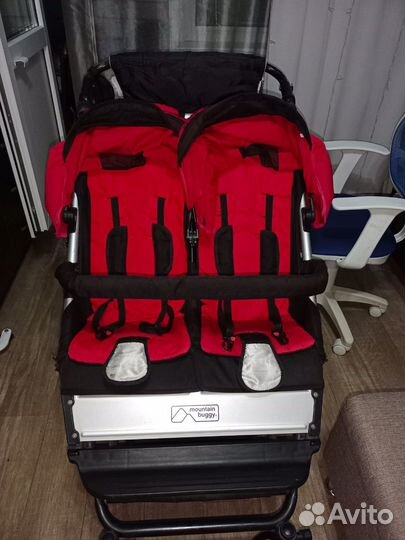 Коляска для двойни Buggy Duet