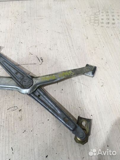 Стеклоподъемник передний правый Mercedes W124