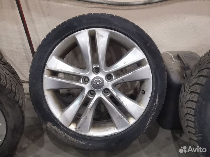 R18 Hankook Winter I'Pike RS W419 225/45, PCD 5x115 DIA 70.2