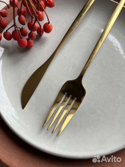Набор столовых приборов на подарок