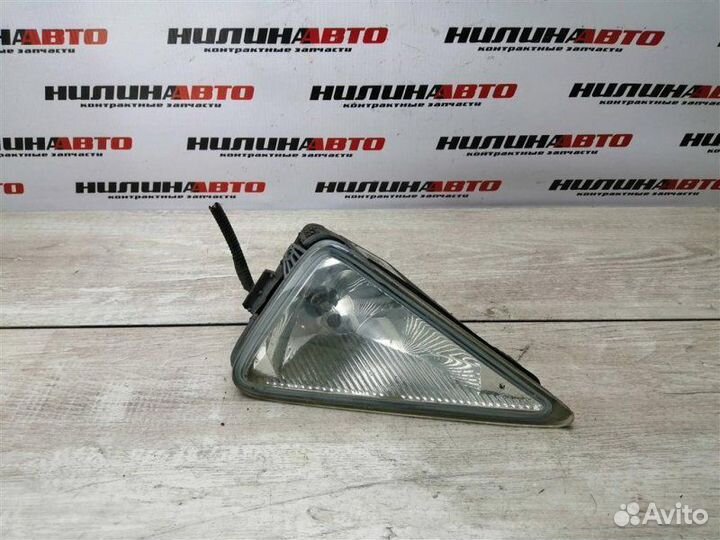 Фара противотуманная правая Honda Civic 8 хэтчбек