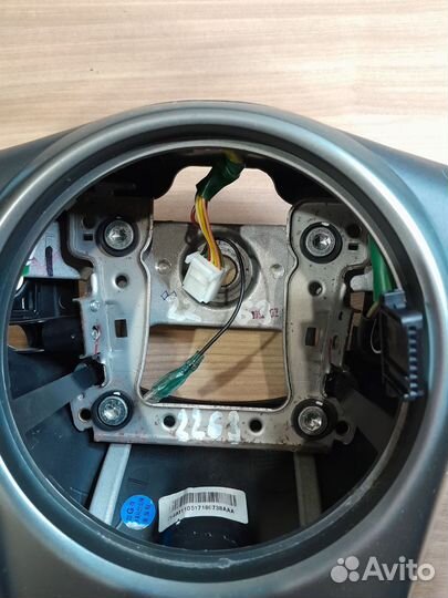 Руль KIA cerato 2 подрулевыми лепестками скоростей