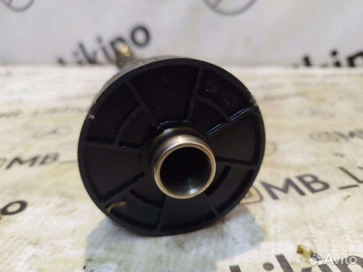 Распредвал впускной правый Mercedes Gl X164