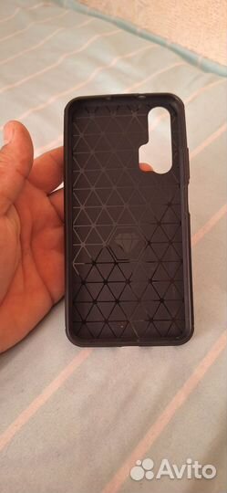 Чехлы на Хонор 20 и Самсунг