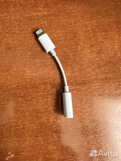 Адаптеры Apple Lightning/выход 3,5 мм и jack-2Jack