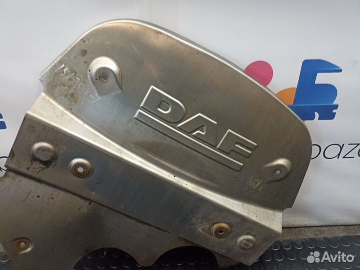 1670957 Накладка глушителя задняя