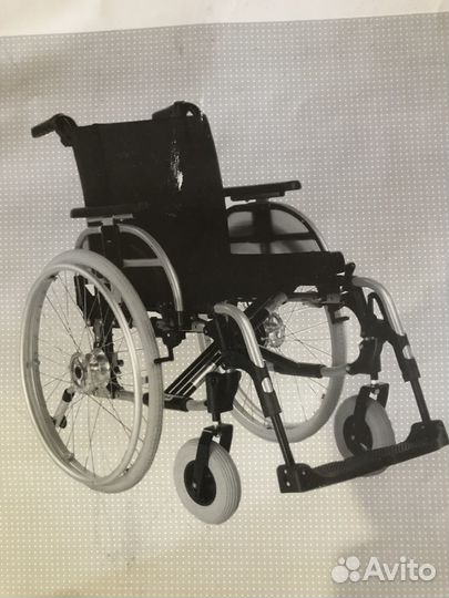 Кресло-коляска для инвалидов 