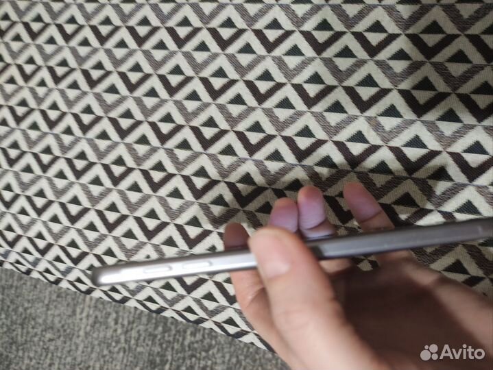 Samsung Galaxy A7 (2016) SM-A710F, 3/16 ГБ