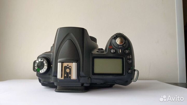 Nikon д90
