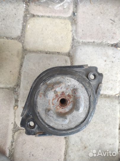 Подушка двигателя Mercedes Ml W164