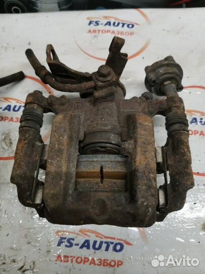 Суппорт тормозной задний Opel Mokka 1.6 F16D4 2014