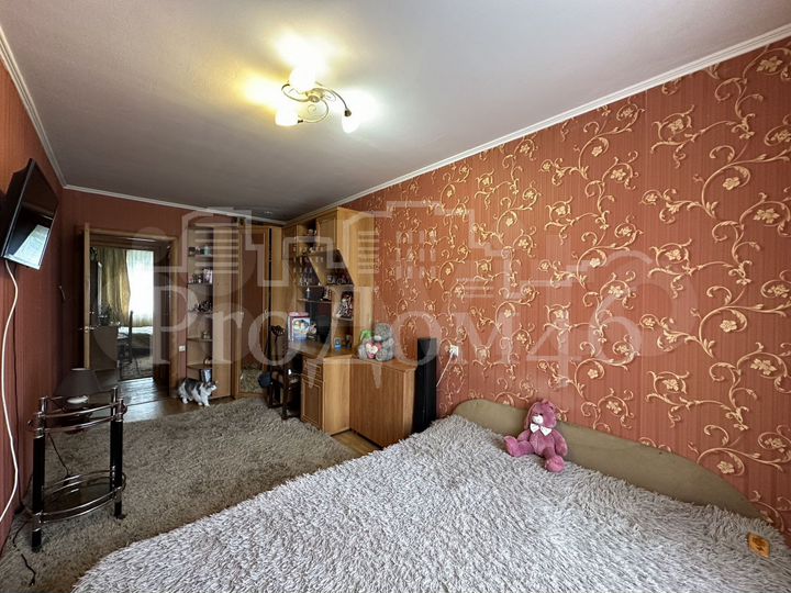 3-к. квартира, 58 м², 5/5 эт.