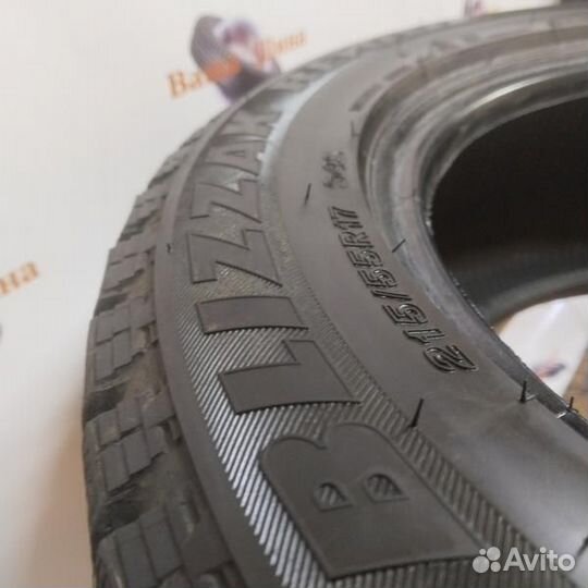 Bridgestone Blizzak Revo GZ 215/55 R17