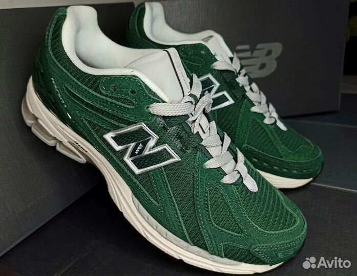 Кроссовки новые New balance 1906r