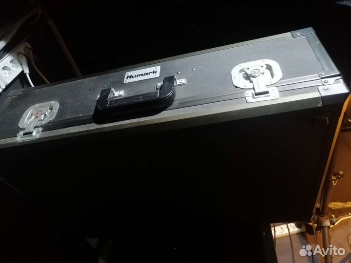 Пара dj cd проигрывателей Numark axis 4