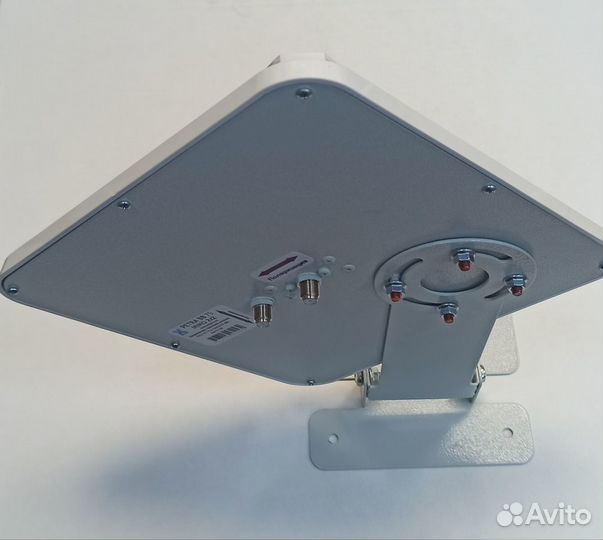 Кронштейн-подставка кр-1 для панельных антенн 3G/4