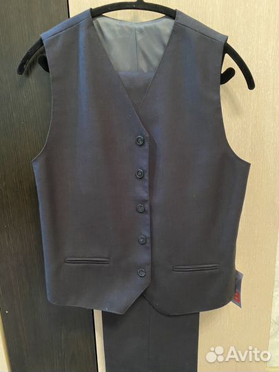 Брючный костюм