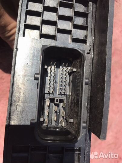 Блок управления бортовой сетью audi a8 d2 4.2