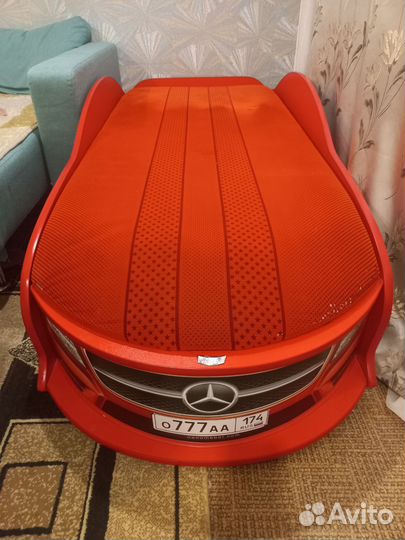 Детская кровать машина бу с матрасом