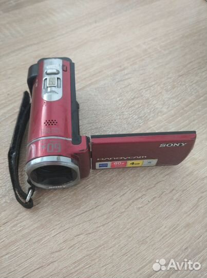 Видеокамера Sony handycam DCR-SX44E