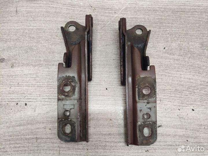 Петли капота Hyundai Santa Fe 1