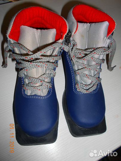 Лыжные ботинки