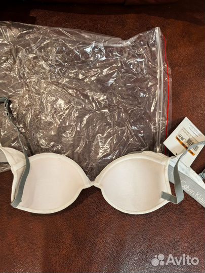 Бюстгальтер calvin klein