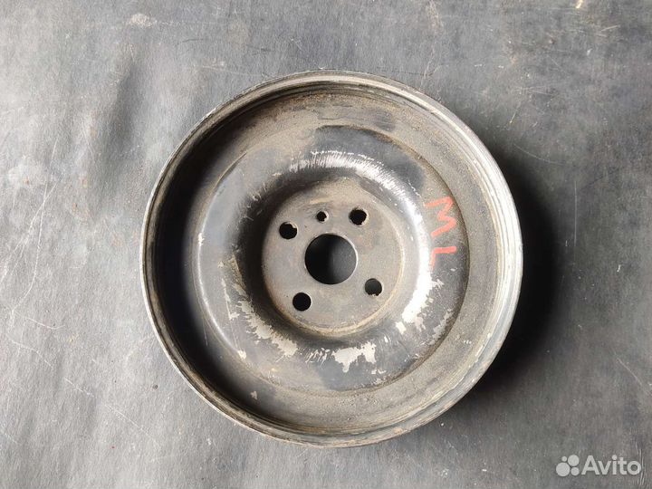 Шкив помпы Mitsubishi Libero 4g13