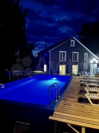 Коттедж 200 м² на участке 13 сот.