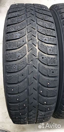 Bridgestone Ice Cruiser 5000 235/65 R17 108T