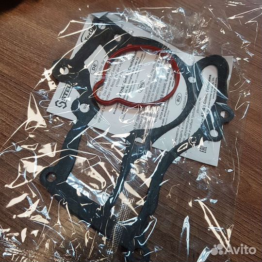 Насос водяной Opel Astra J 1.4, Corsa D