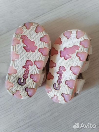 Сандалии для девочки