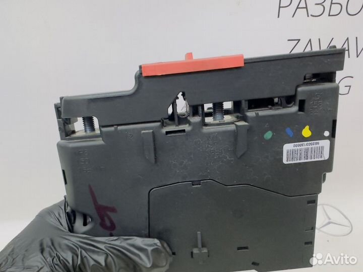Блок предохранителей Mercedes W204 рест