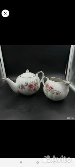 Часть чайного сервиза