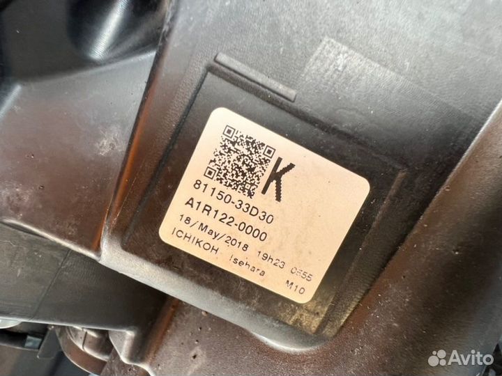 Фара левая Toyota Camry 70 17-23