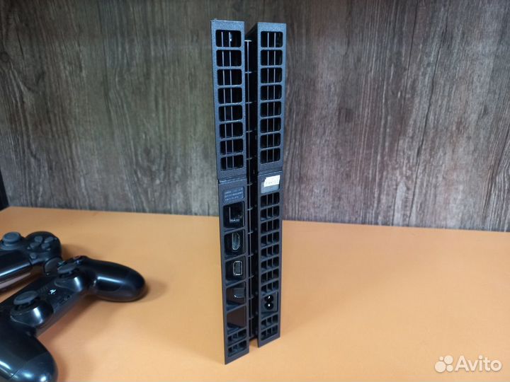 Японская Sony Playstation 4 500gb+ 2 геймпада