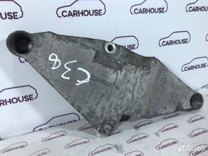 Кронштейн двигателя правый Chevrolet Cruze 1.8