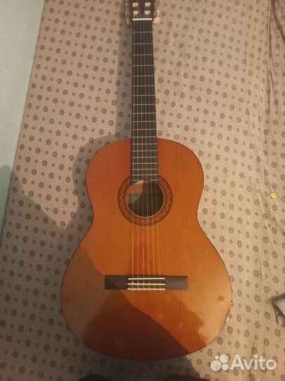 Классическая гитара yamaha c40
