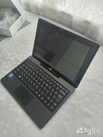 Планшетный компьютер digma EVE 10