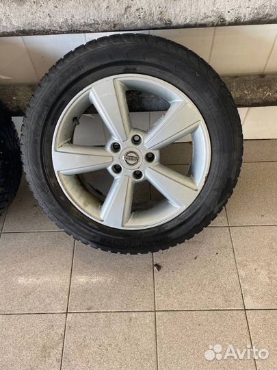 Nokian Tyres Hakkapeliitta 5 215/65 R17