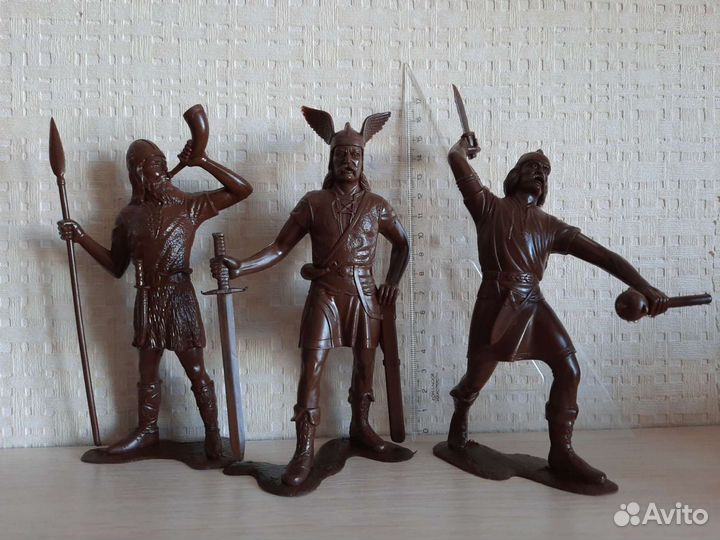 Солдатики,Викинги,Индейцы,Ковбои,Пираты