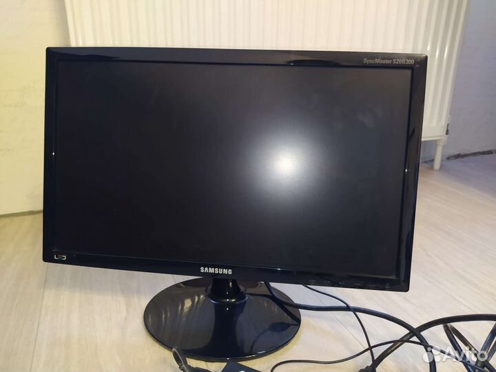 Монитор Samsung